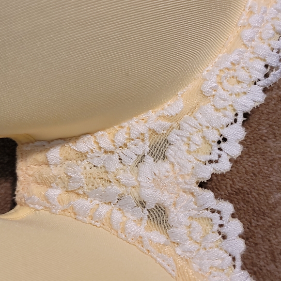 Wacoal pale yellow lace embroidered bra - Picture 5 of 15